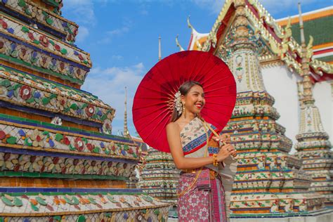 泰國自由行如何租妻的深层探讨及洞见幾則：慎重涉行在旅途之外的话题风云洞悉真情解读陌生文化之迷思